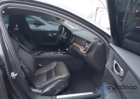 2024 Volvo S60 B5 Plus Dark Theme из США, поврежденный, VIN 7JRL12TL7RG298578